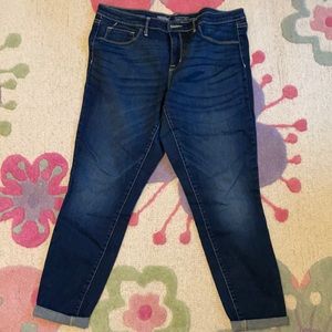 Used mid-rise jeggings. Size 14/32